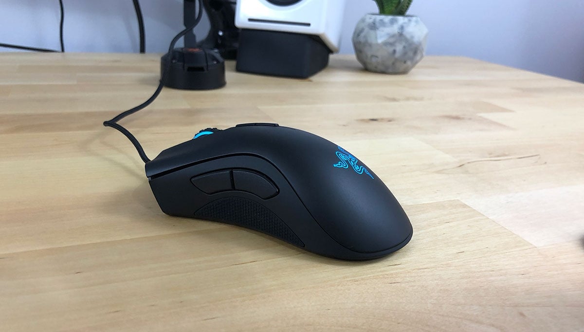 Razer DeathAdder Elite Mouse Review - Classic shape with new internals