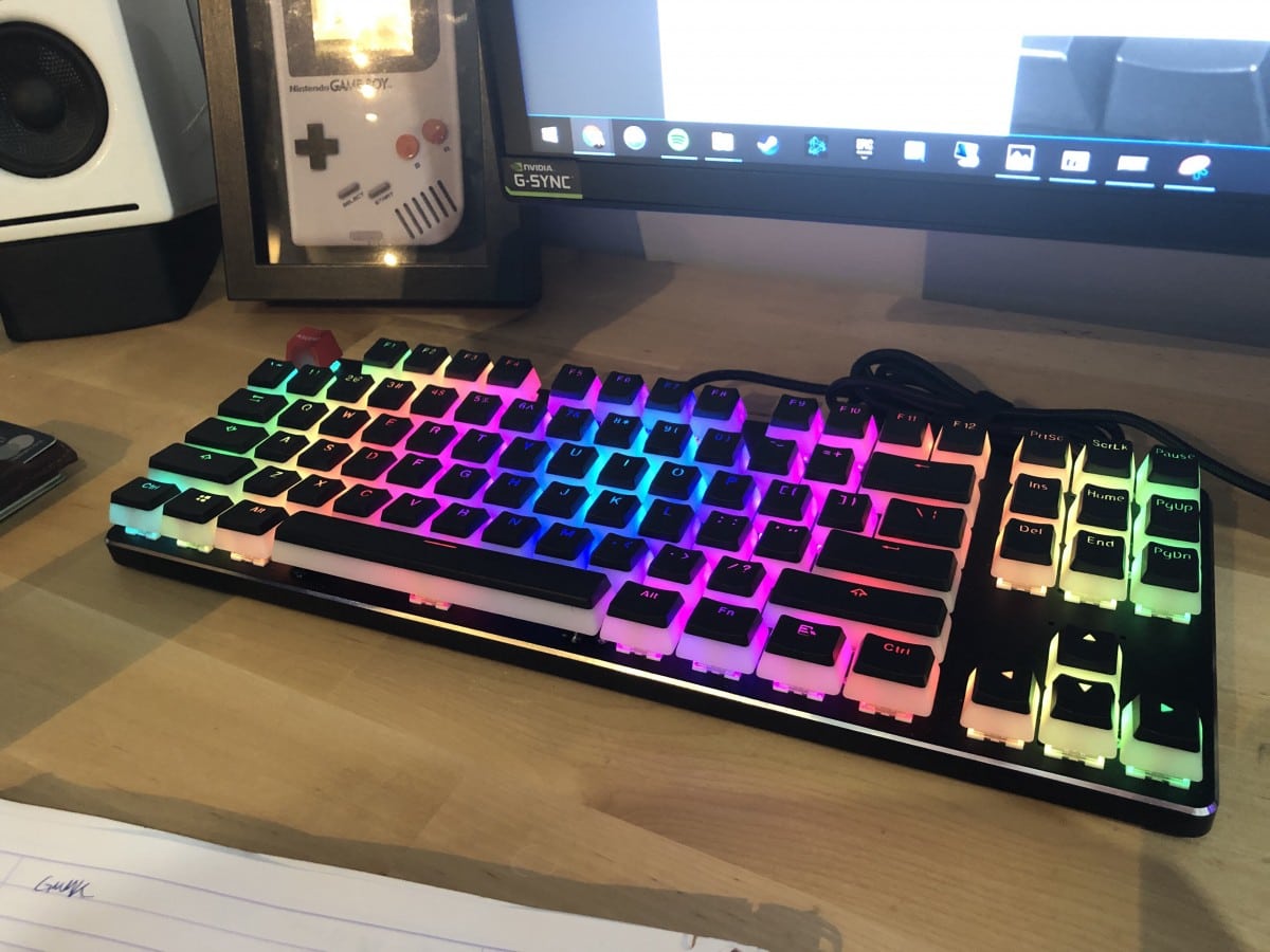 GMMK RGB and AURA keycaps