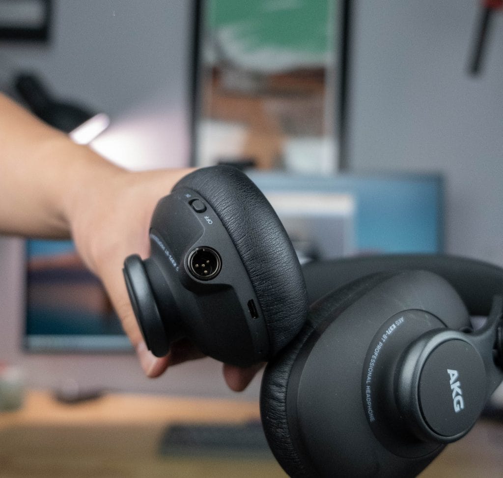 sony earphones currys