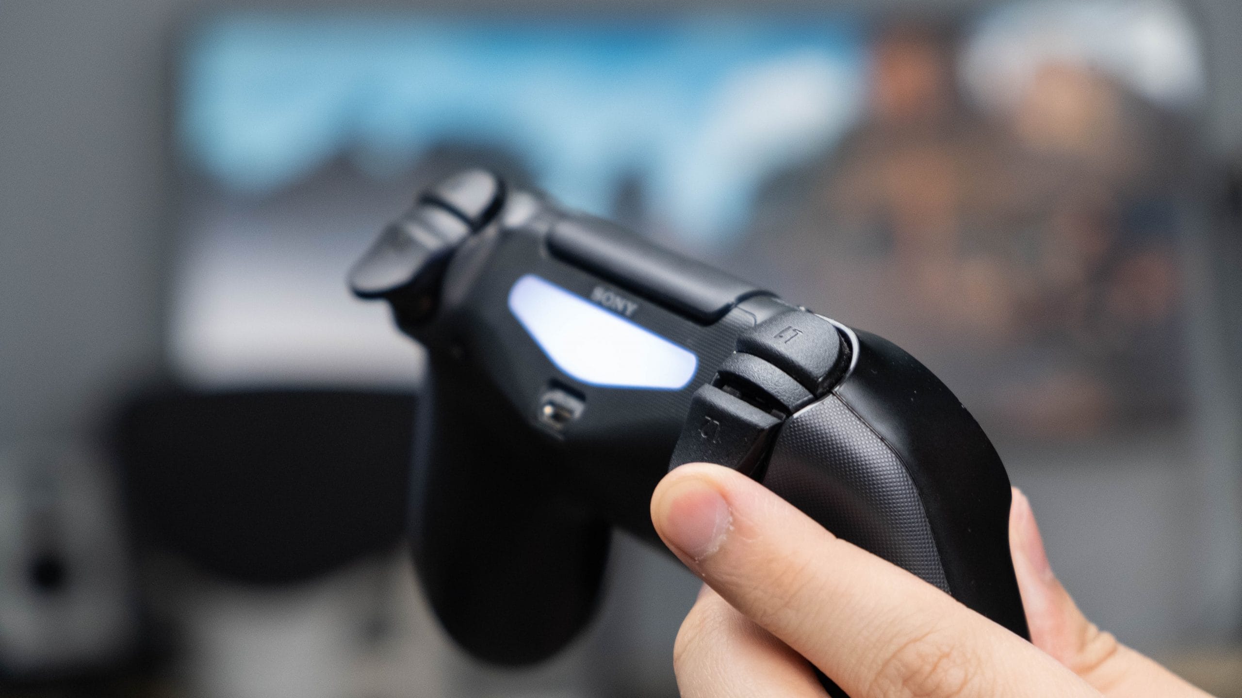 Dualshock 4 - Shoulder pressed