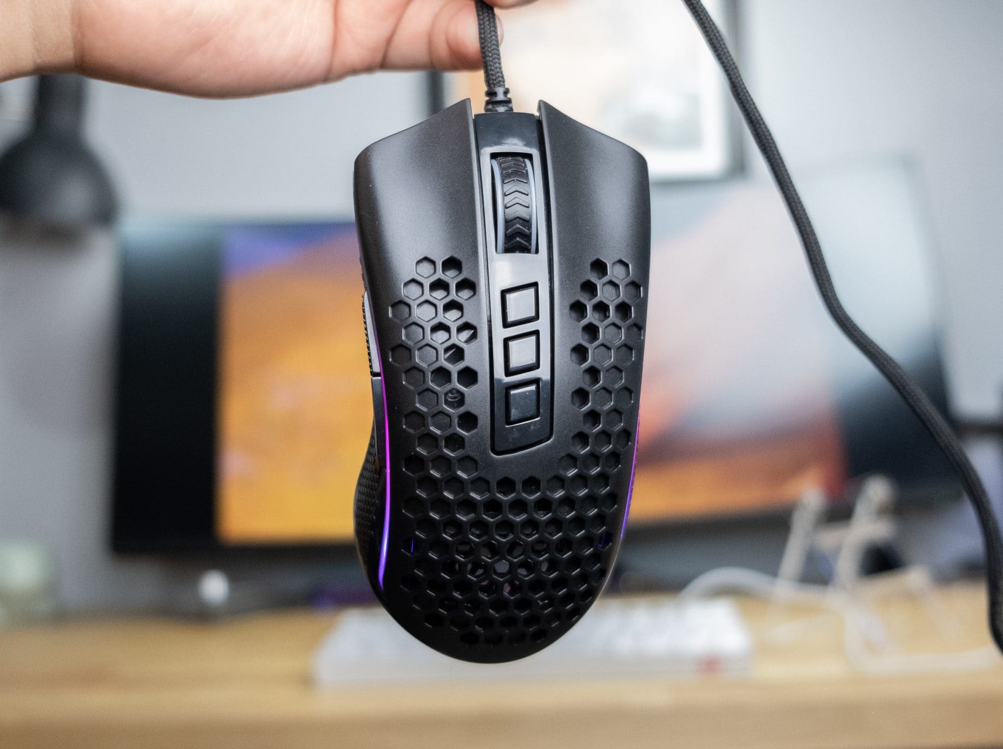 Redragon M808 Storm Mouse Review - Heavy Holes