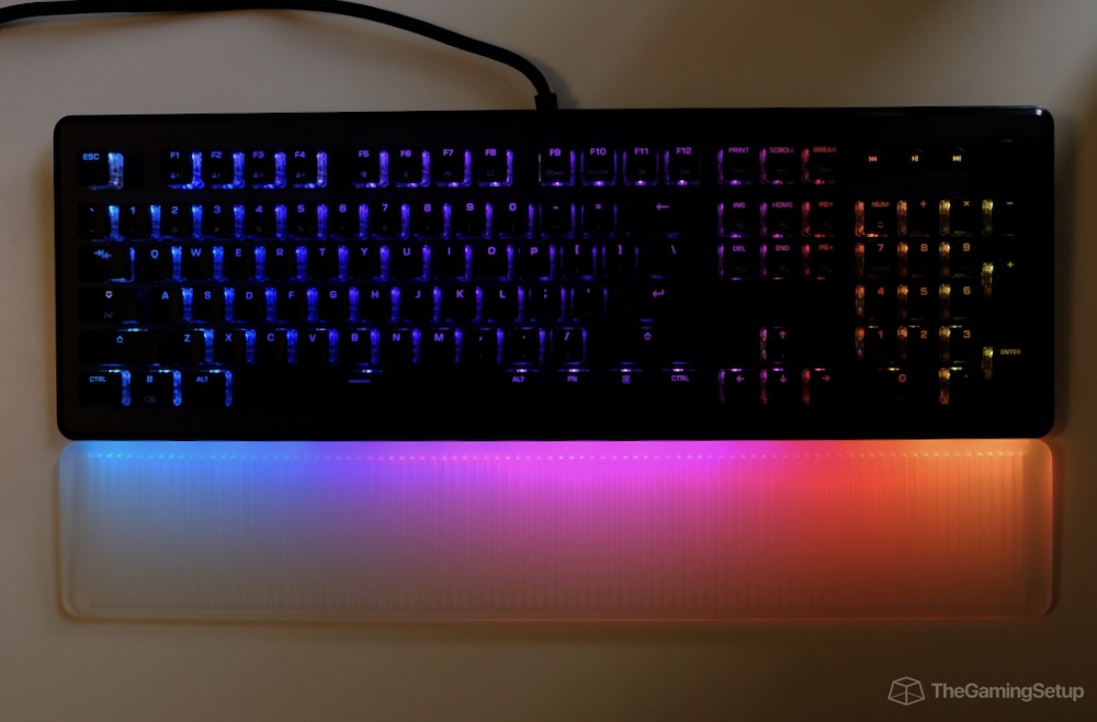  ROCCAT Vulcan II Max – Optical-Mechanical PC Gaming Keyboard  with Customizable RGB Illuminated Keys and Palm Rest, Titan II Smooth  Linear Switches, Aluminum Plate, 100M Keystroke Durability – White :  Electronics